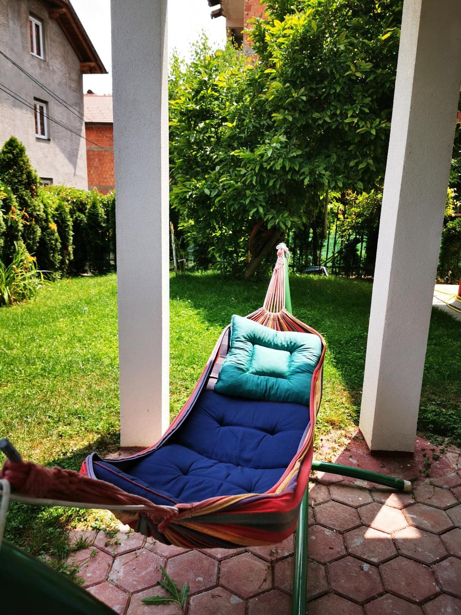 Rest & Recharge 4Bdr Apt- Free Parking, Ac & Garden SJJ Exterior photo