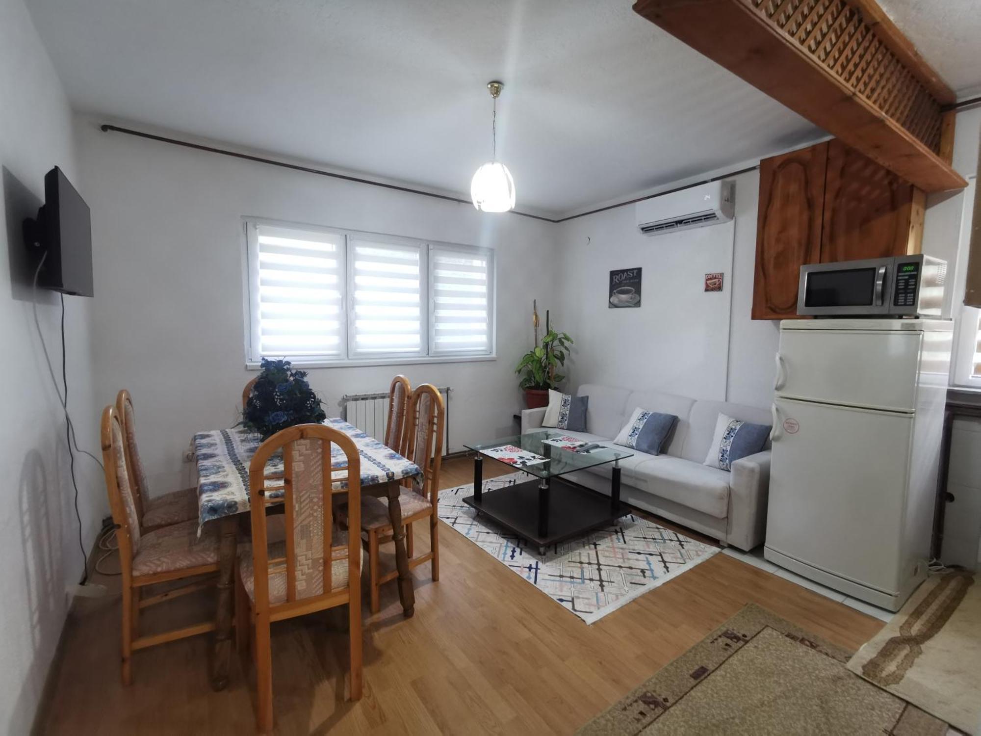 Rest & Recharge 4Bdr Apt- Free Parking, Ac & Garden SJJ Exterior photo